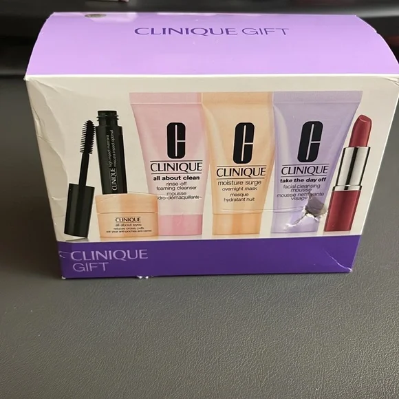 CLINIQUE NWT FOIL LOOK TOTE AND GIFT SET - Picture 9 of 9